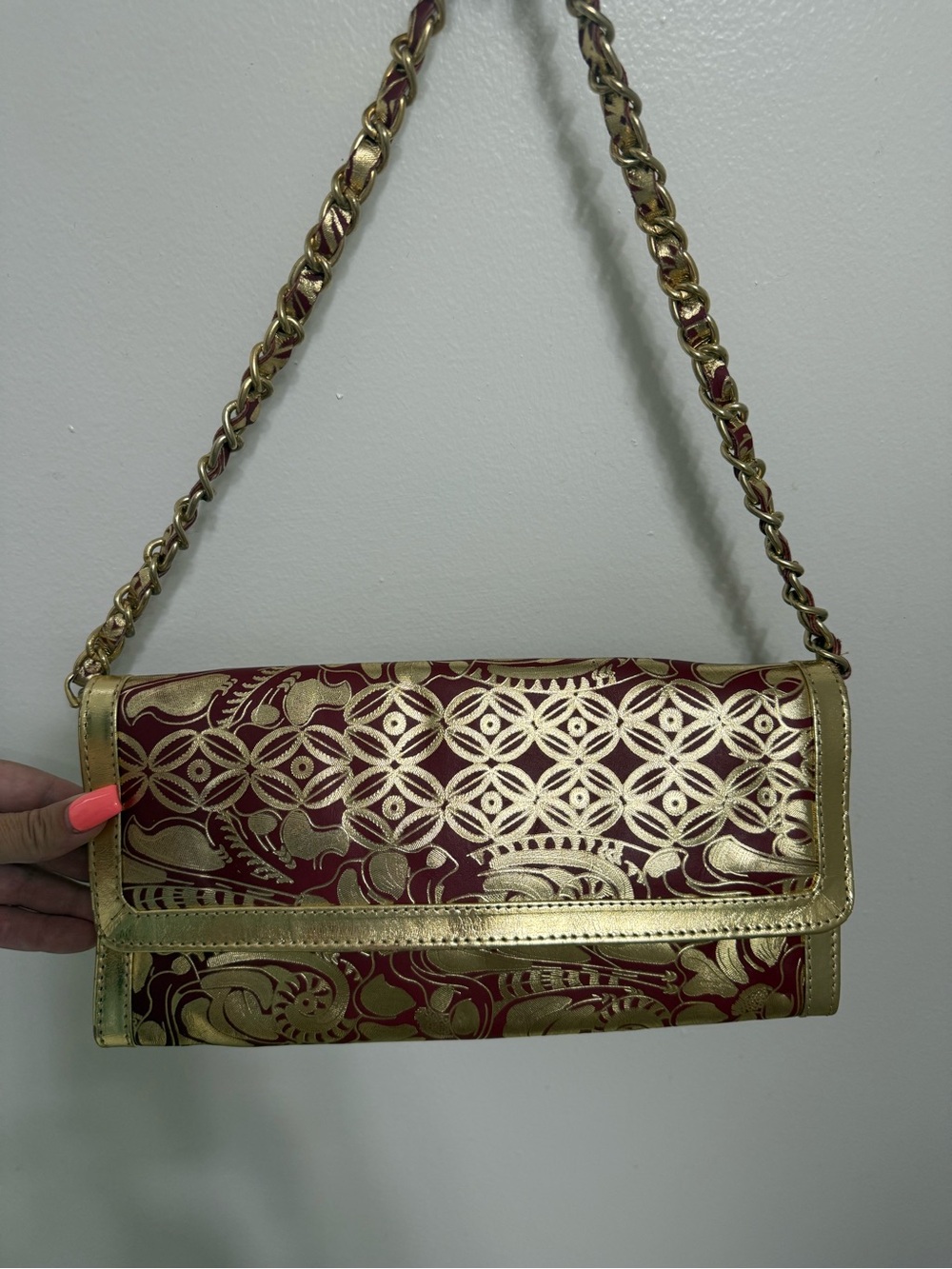 LIKE NEW! Chico's Gold and Burgundy Leather Patterned Chain Clutch